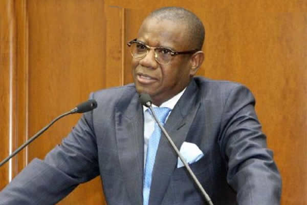 Ex-ministro diz haver governantes angolanos que “não sabem distinguir” superintendência e tutela